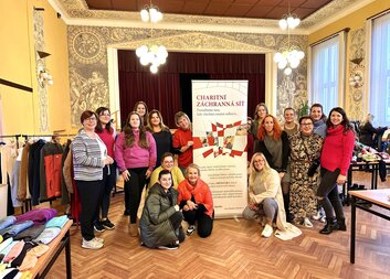 Z bazárku v Bořeticích si přivážíme nejen plnou kasičku příspěvků, ale hlavně spoustu nových přátel