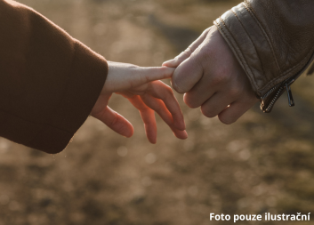 Láska a naděje v těžkých časech: Příběh Petra a Jany